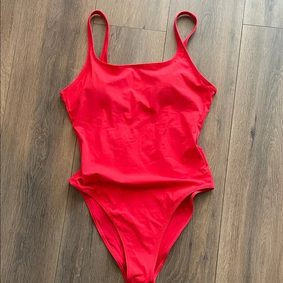 NEW Vuori Encinitas One Piece Swimsuit- Large - Picture 3 of 7